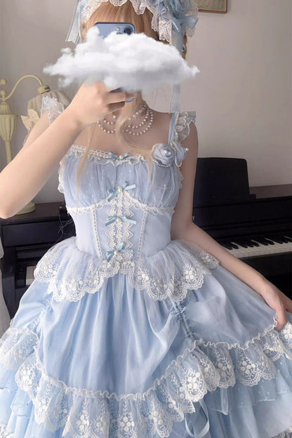Subtly Elegant Dress with a Refined Vintage Look