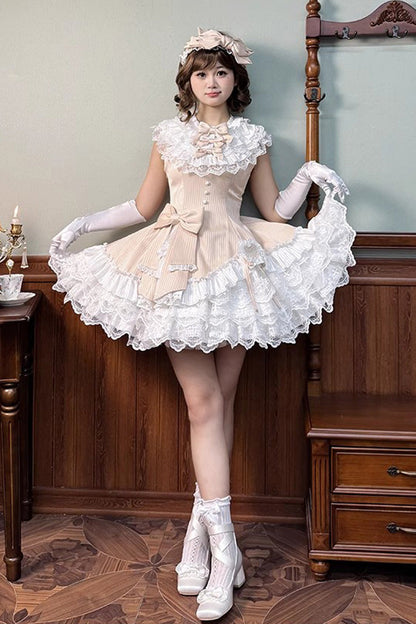Finely Styled Dress with a Classic Vintage Look