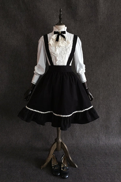Finely Styled Garment with a Classic Vintage Look