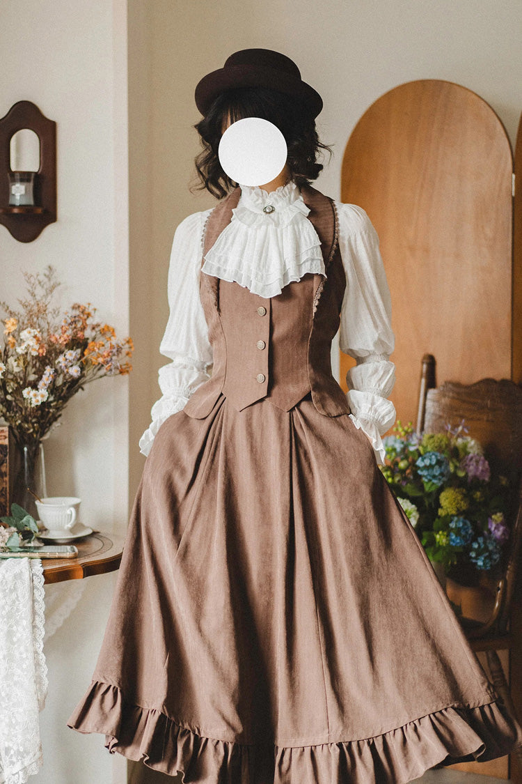 Casually Elegant Blouse with a Refined Edge