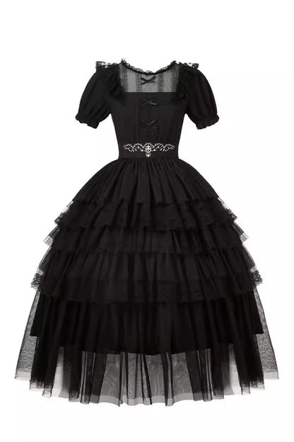 Finely Styled Dress with a Classic Vintage Look