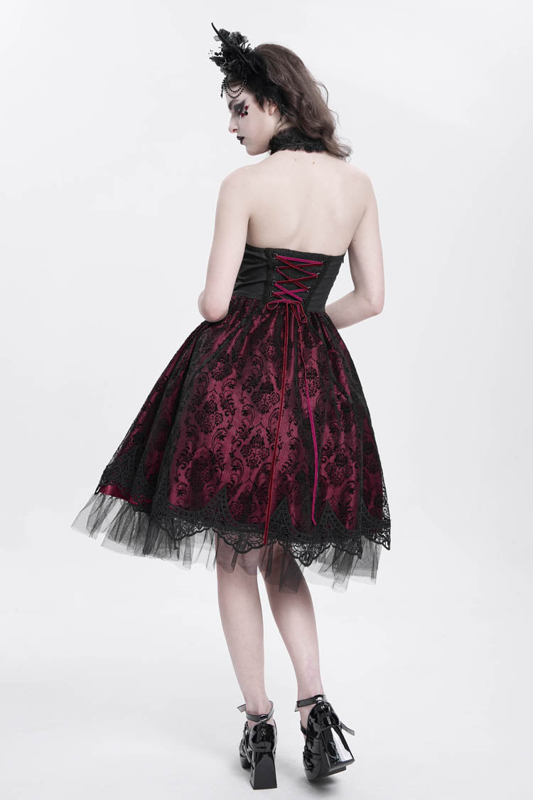 Finely Styled Dress with a Classic Vintage Look