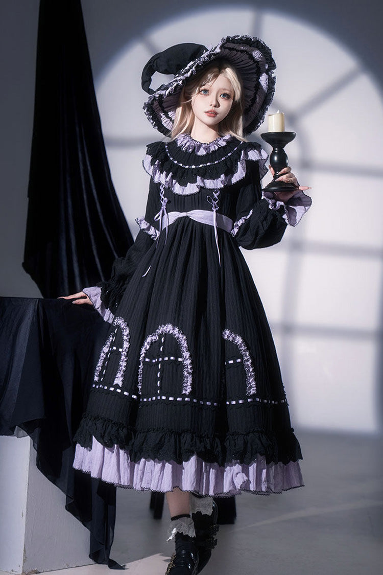 Finely Styled Dress with a Classic Vintage Look