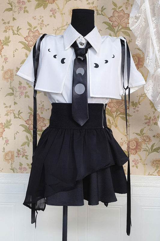 Beautifully Finished Blouse in a Timeless Design
