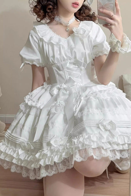 Classic Vintage Dress with a Flattering Fit