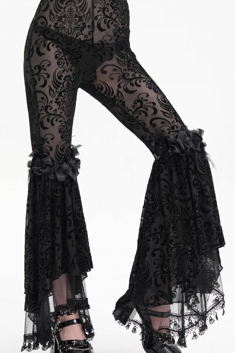 Classic Designed Pants in a Timeless Cut