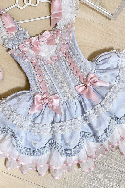 Finely Styled Dress with a Classic Vintage Look