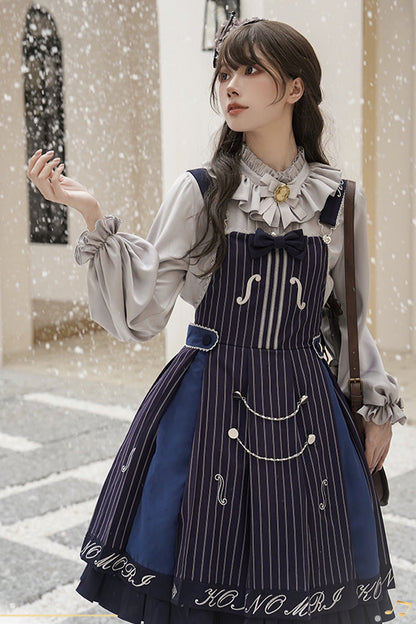 Finely Styled Dress with a Classic Vintage Look