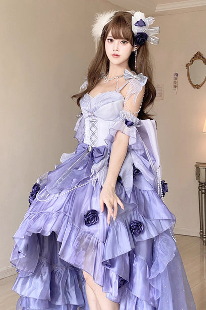 Finely Styled Dress with a Classic Vintage Look