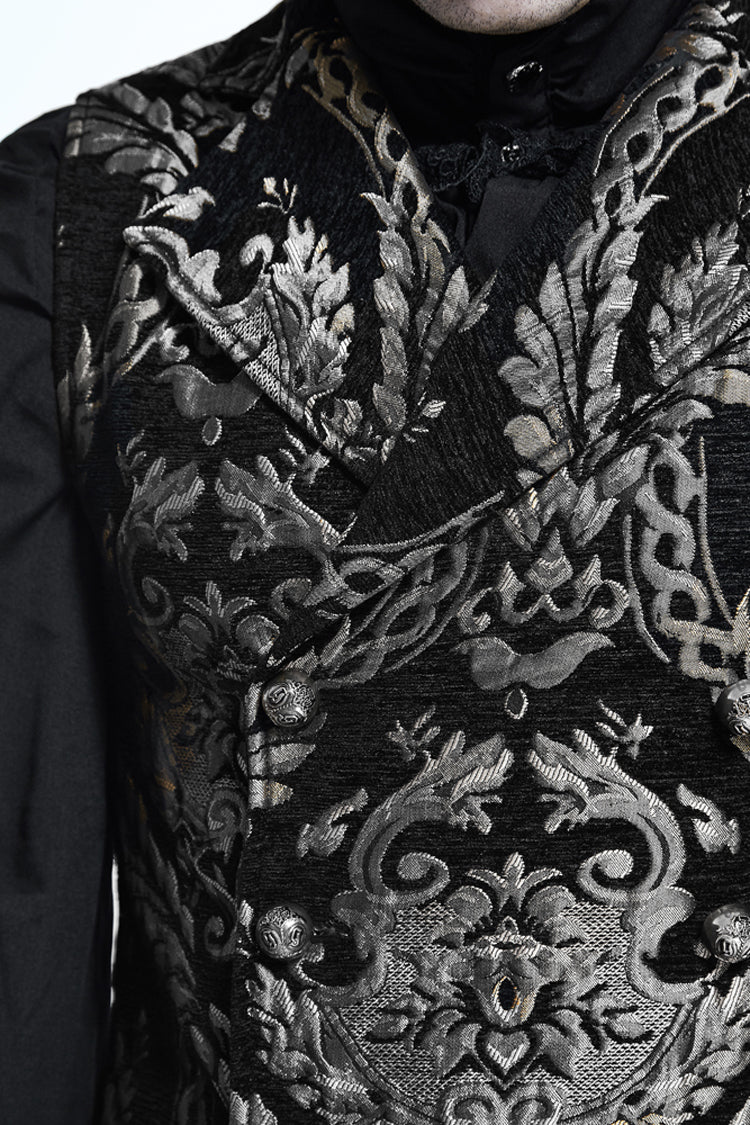 Finely Styled Coat with a Classic Vintage Look