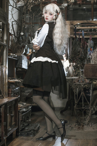 Effortlessly Elegant Garment with a Timeless Design