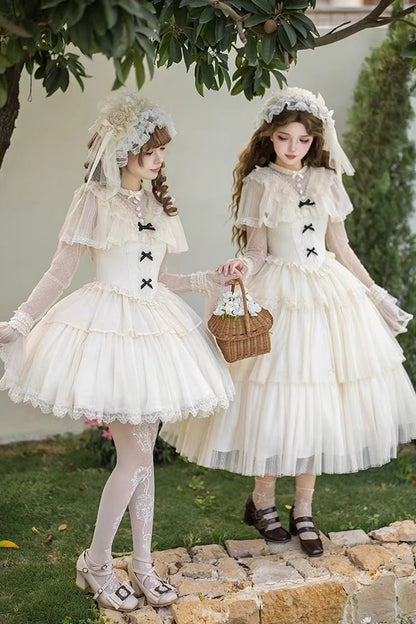 Finely Styled Dress with a Classic Vintage Look
