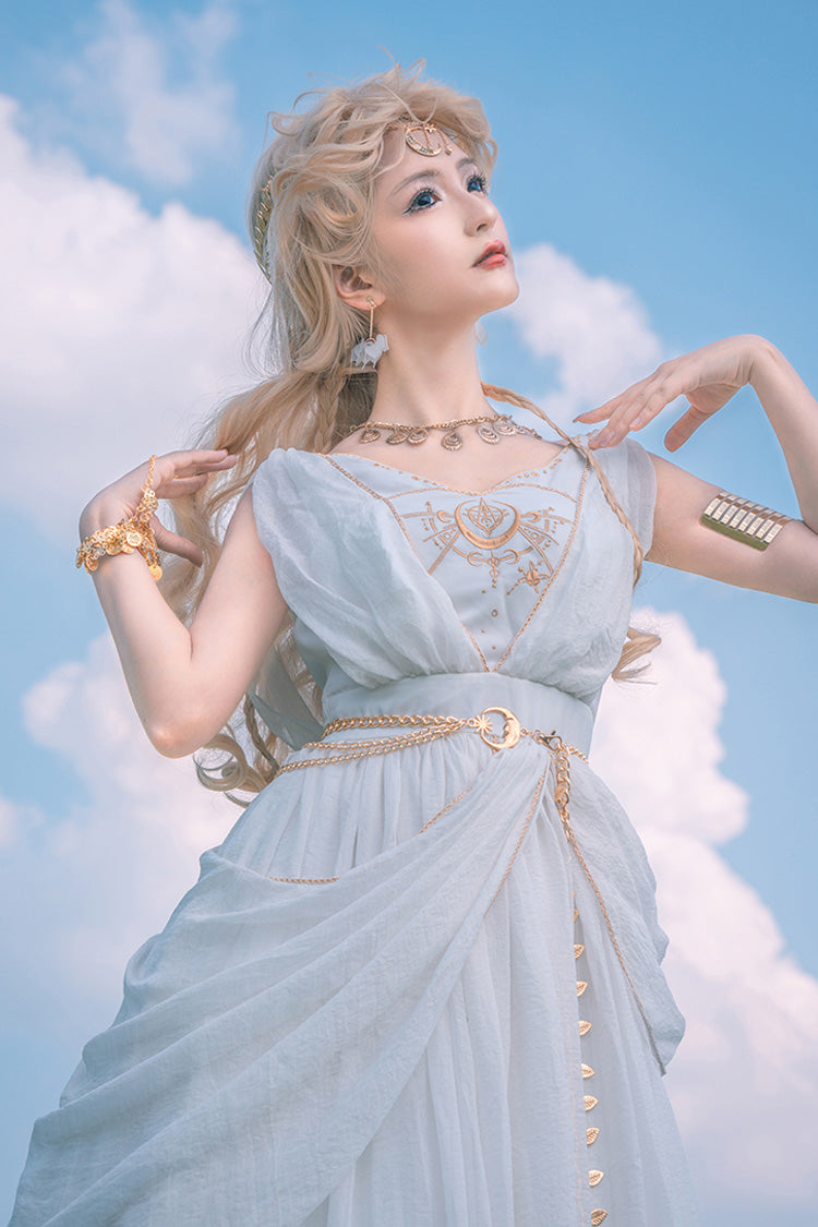 Subtly Elegant Dress with a Refined Vintage Look