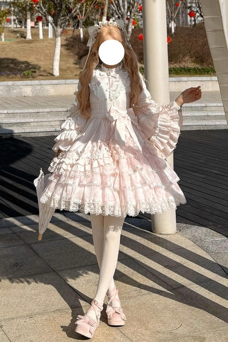 Finely Styled Dress with a Classic Vintage Look