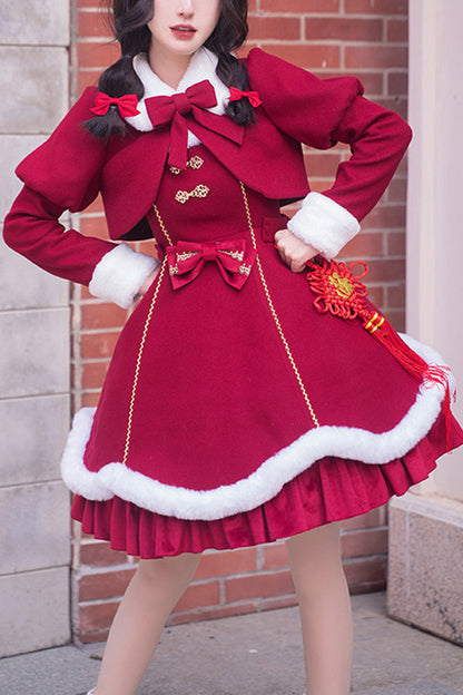Beautifully Finished Dress in a Timeless Design