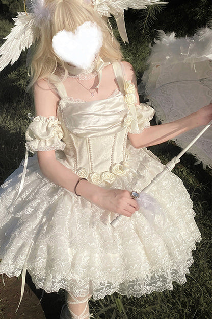 Subtly Elegant Dress with a Refined Vintage Look