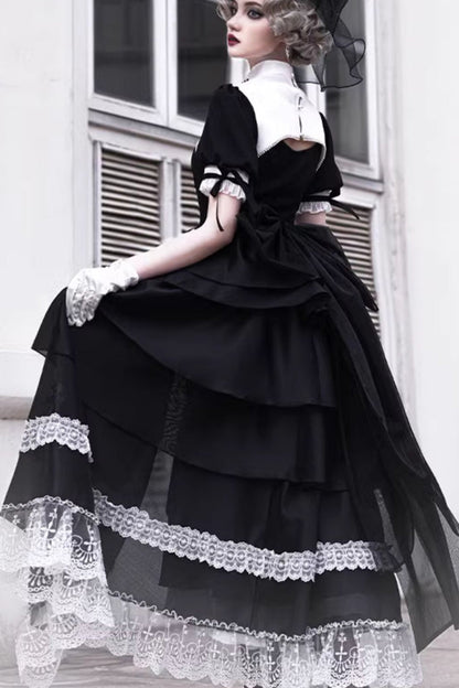 Beautifully Crafted Dress in a Classic Style