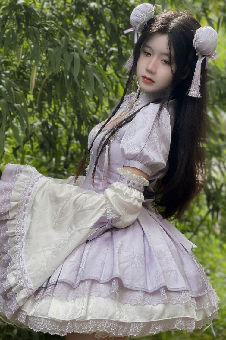 Finely Styled Dress with a Classic Vintage Look