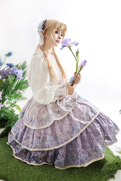 Effortlessly Elegant Garment with a Timeless Design