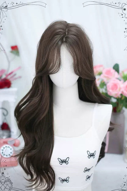 Subtly Elegant Garment with a Refined Vintage Look
