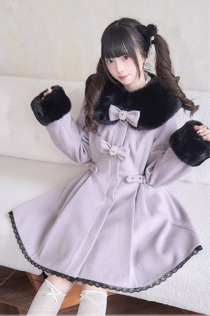 Effortlessly Elegant Coat with a Timeless Design