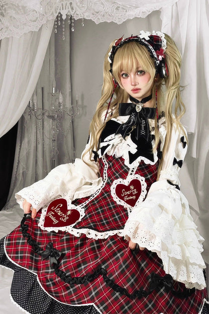 Finely Styled Dress with a Classic Vintage Look