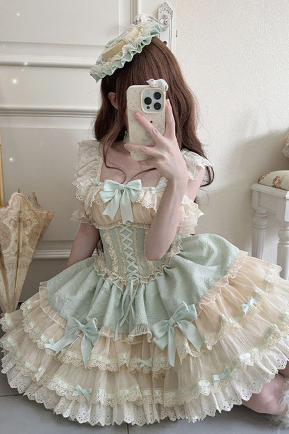 Subtly Elegant Dress with a Refined Vintage Look