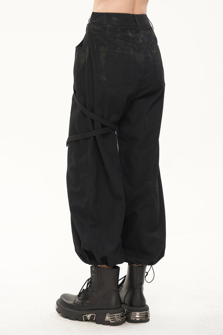 Elegantly Styled Pants for Everyday Wear