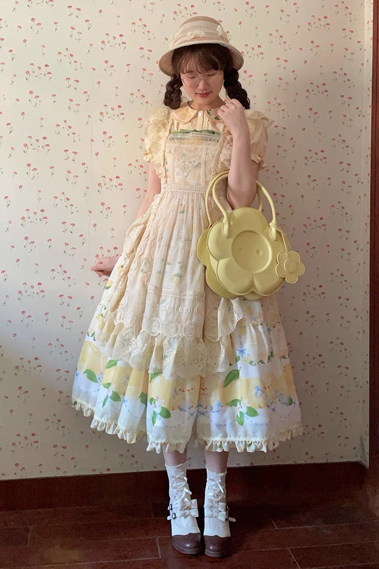 Finely Styled Dress with a Classic Vintage Look