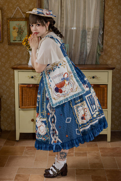 Finely Styled Dress with a Classic Vintage Look