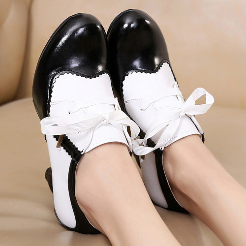 Subtly Elegant Shoes with a Refined Vintage Look