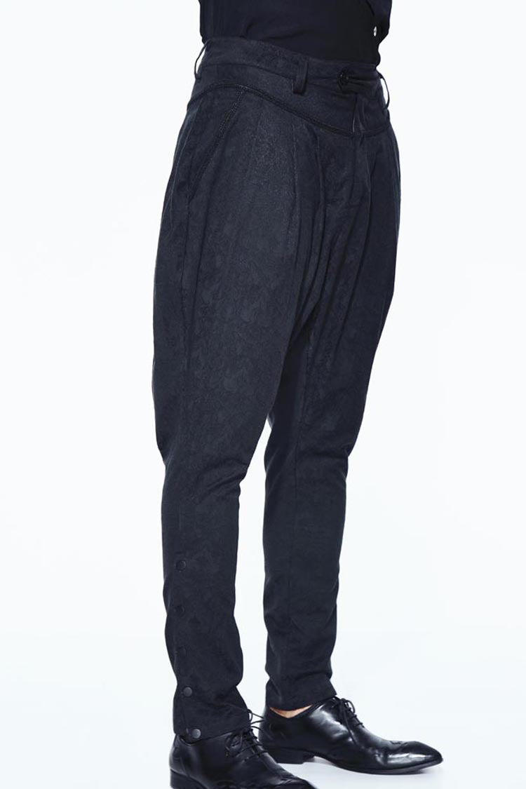 Thoughtfully Designed Pants in a Timeless Style