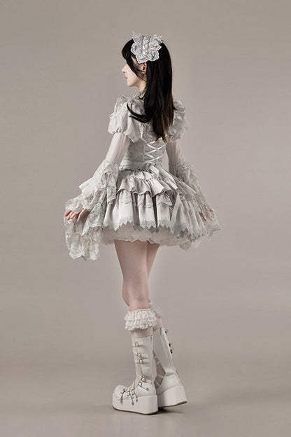 Beautifully Finished Garment in a Timeless Design