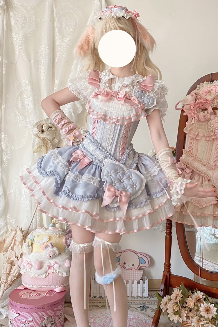 Finely Styled Dress with a Classic Vintage Look