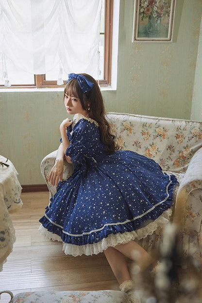 Finely Styled Dress with a Classic Vintage Look