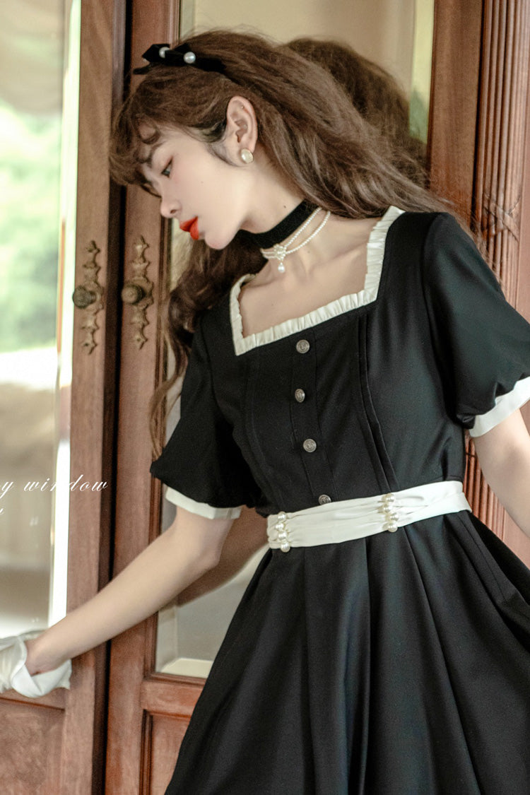 Casually Elegant Dress with a Refined Edge