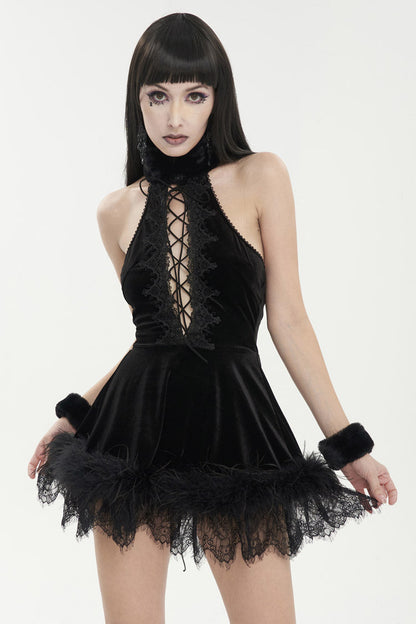 Finely Styled Dress with a Classic Vintage Look