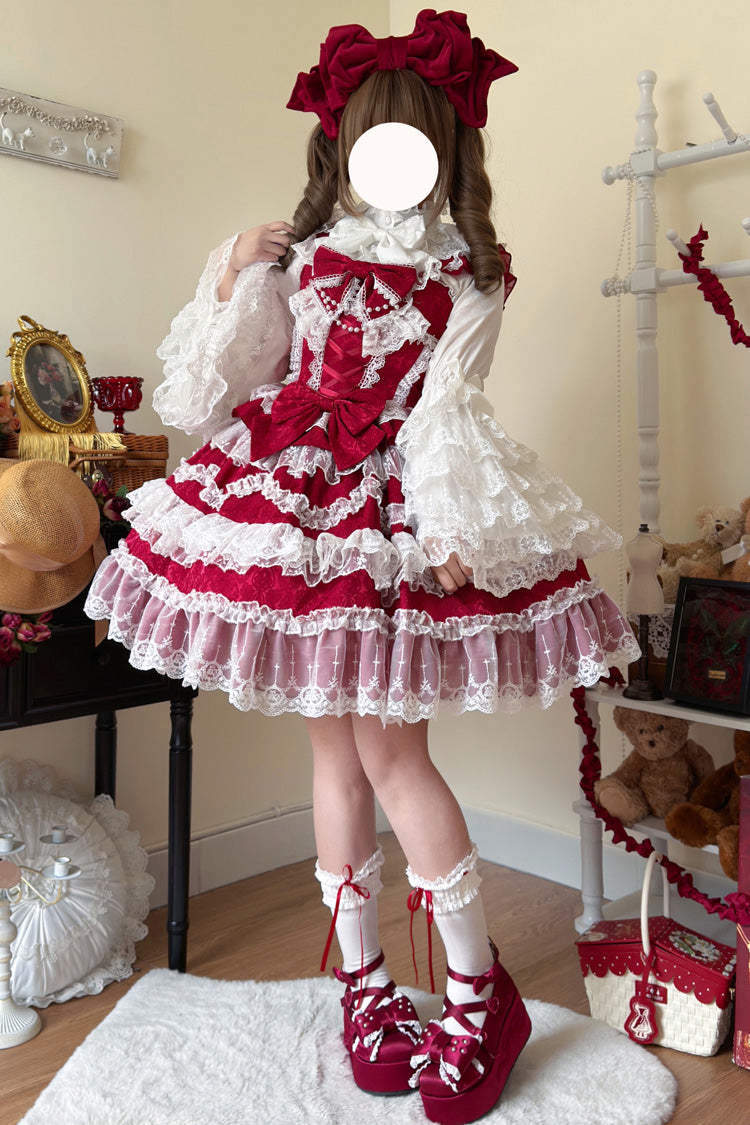 Finely Styled Dress with a Classic Vintage Look