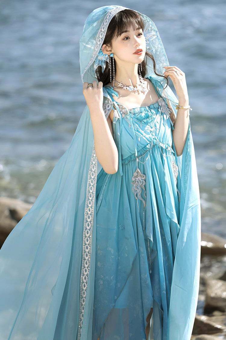 Subtly Elegant Dress with a Refined Vintage Look