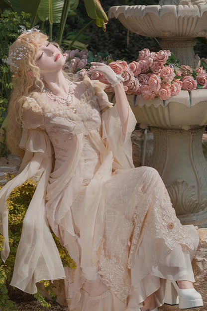 Classic Designed Dress in a Timeless Cut