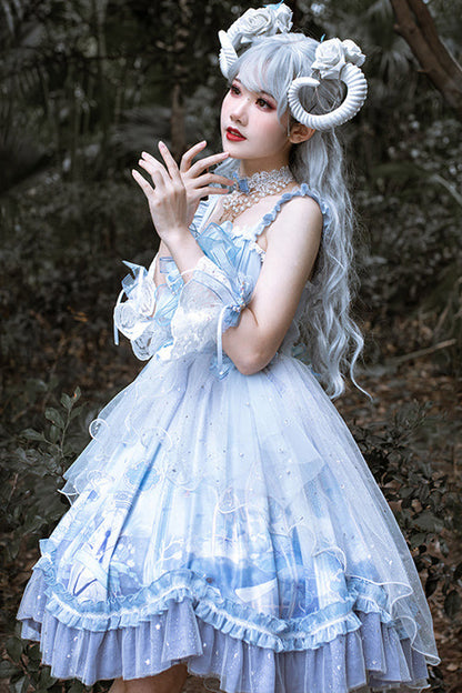 Finely Styled Dress with a Classic Vintage Look