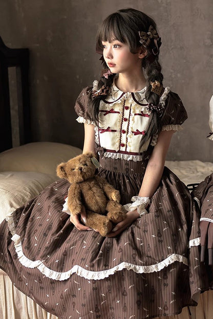 Finely Styled Dress with a Classic Vintage Look