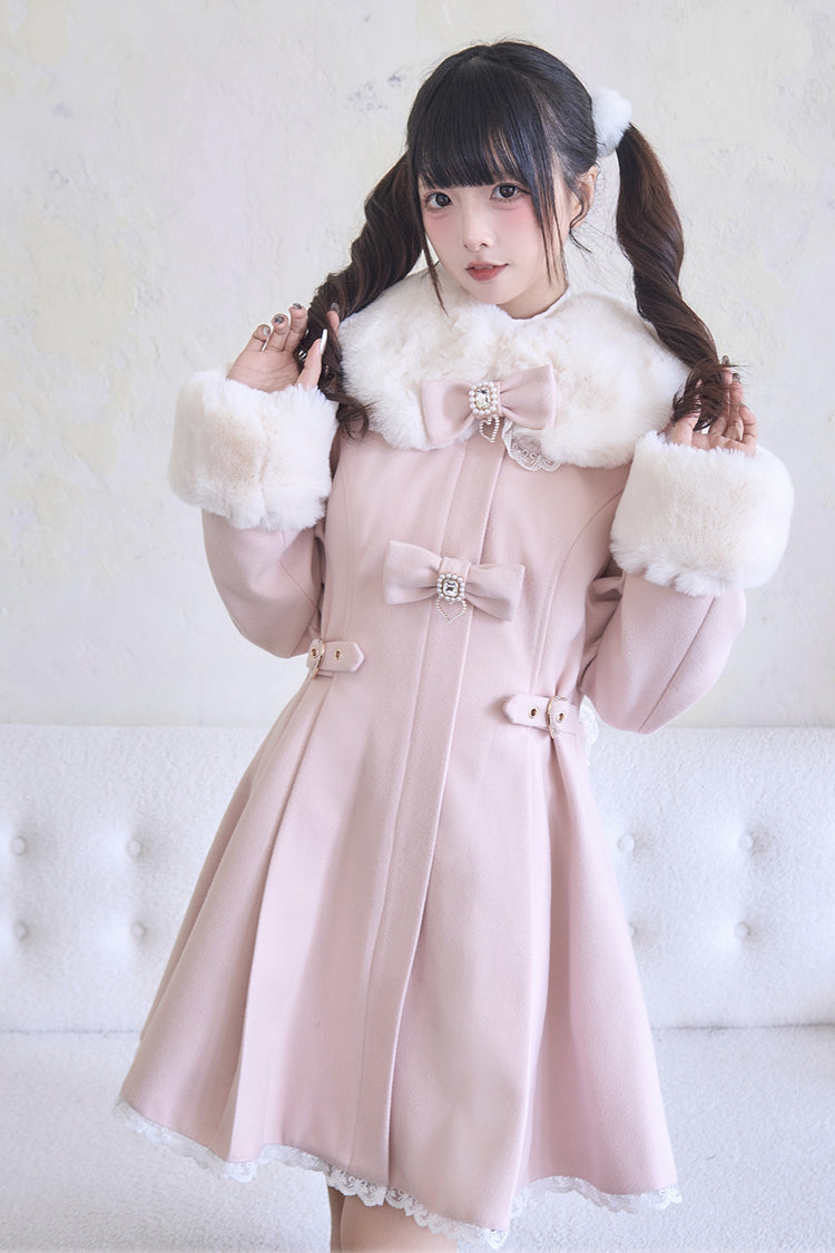 Effortlessly Elegant Coat with a Timeless Design