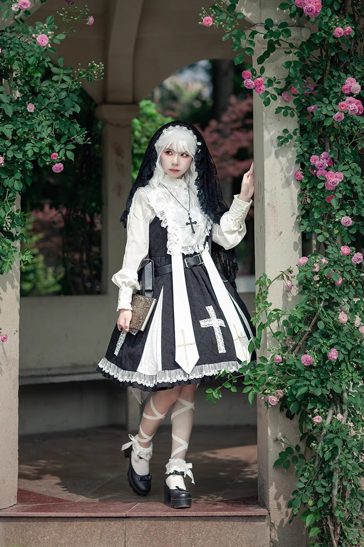 Subtly Elegant Dress with a Refined Vintage Look
