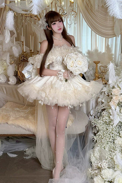 Effortlessly Elegant Dress with a Timeless Design