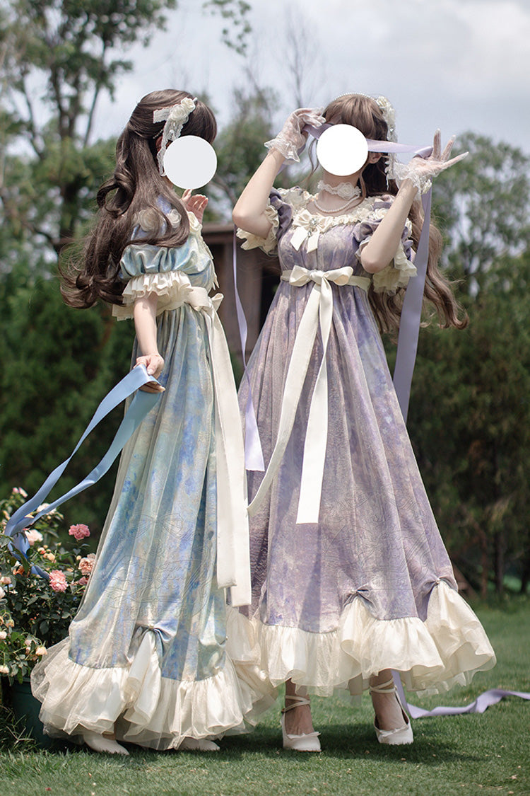 Finely Styled Dress with a Classic Vintage Look