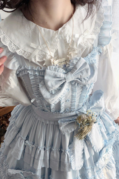 Subtly Elegant Dress with a Refined Vintage Look