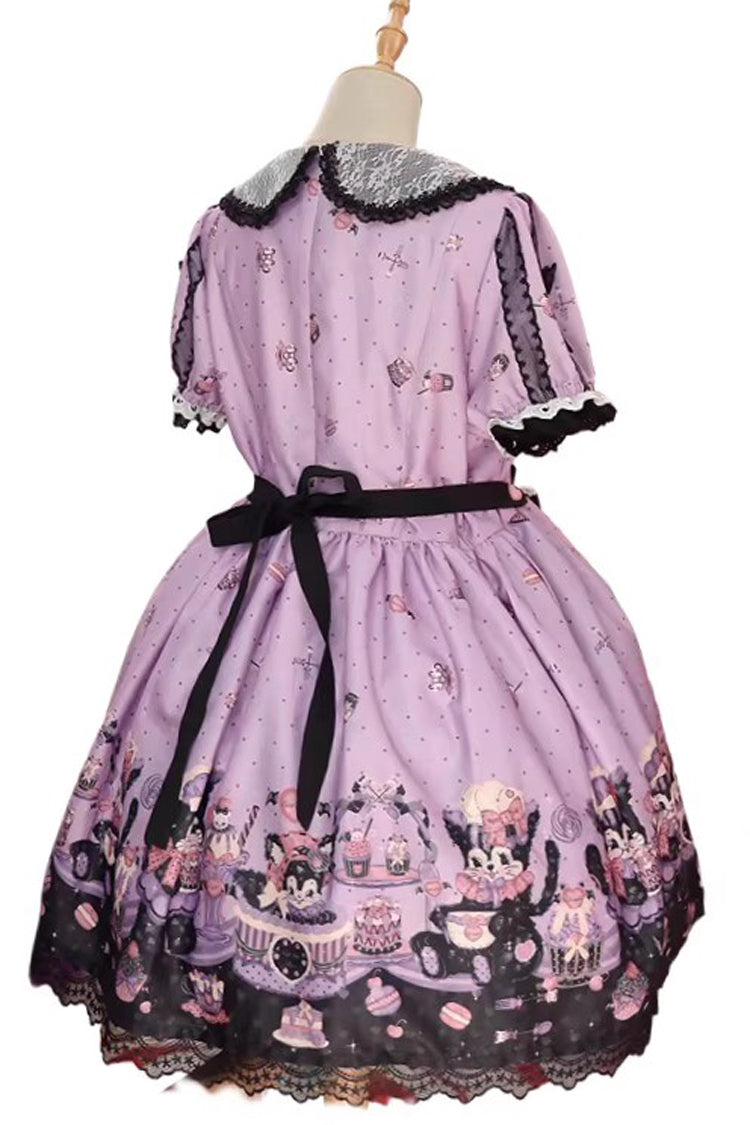 Finely Styled Dress with a Classic Vintage Look