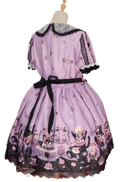 Finely Styled Dress with a Classic Vintage Look