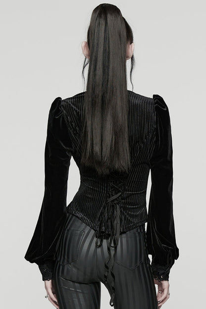 Beautifully Crafted Blouse in a Classic Style